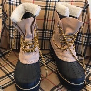Snow Boots